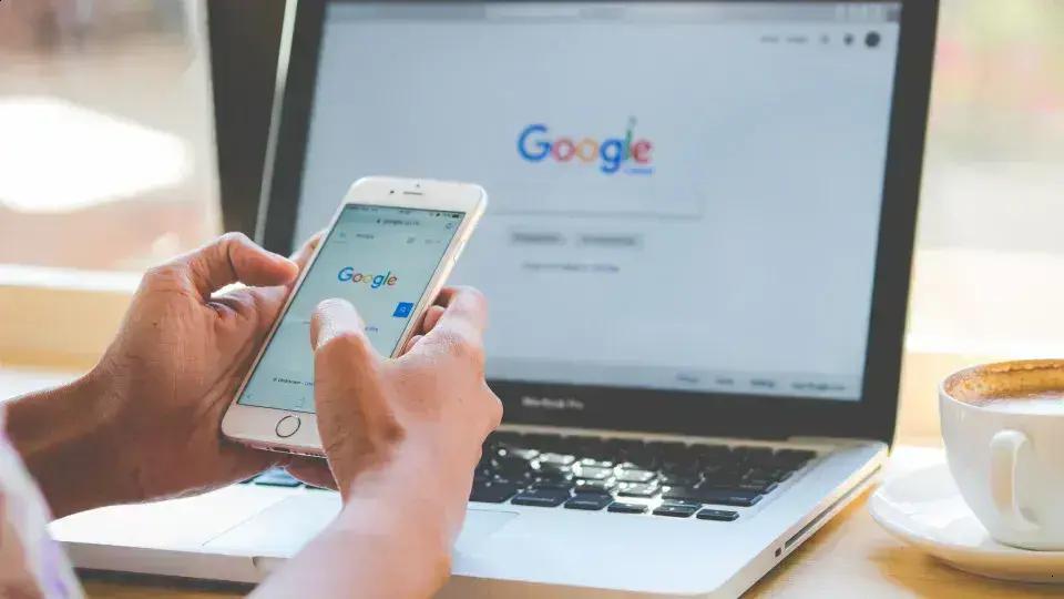 Operações de Trump's levam buscas pelo ICE a níveis históricos no Google