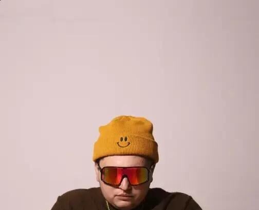 Leoh Tozzi volta ao funk com single 'Chocolate' para o Carnaval