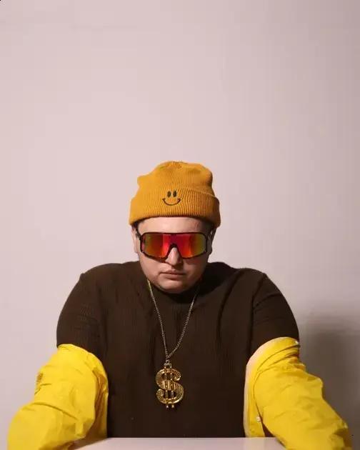 Leoh Tozzi volta ao funk com single 'Chocolate' para o Carnaval