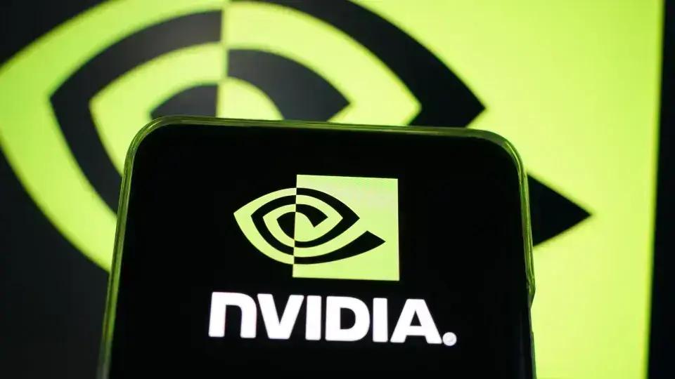 Parceria entre Dassault e Nvidia desenvolve plataforma de IA com gêmeos virtuais