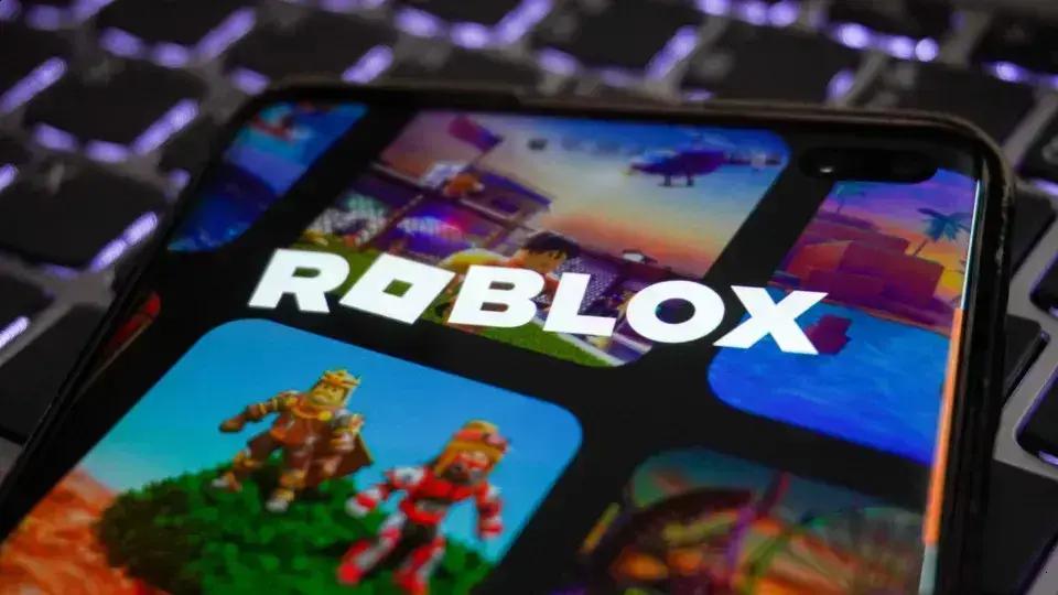 Roblox é banido no Egito: autoridades citam riscos a crianças